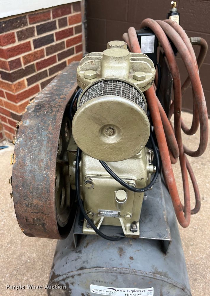 image for item HP9394 Quincy A-4  air compressor
