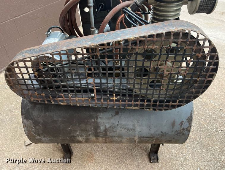 image for item HP9394 Quincy A-4  air compressor