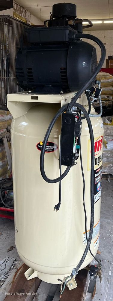 image for item HP9399 Ingersoll Rand TS7  air compressor