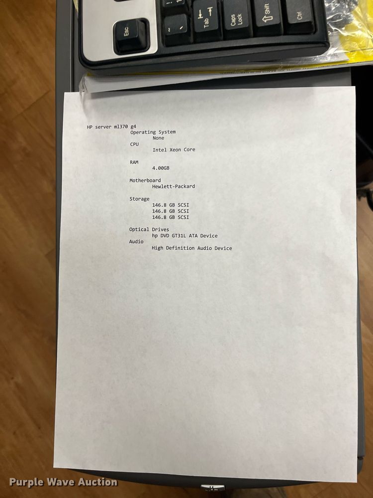 image for item HP9401 (2) servers