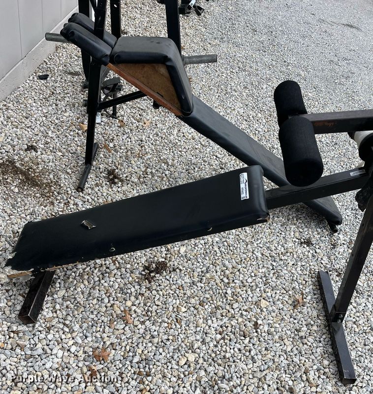 image for item HP9402 (2) ab benches