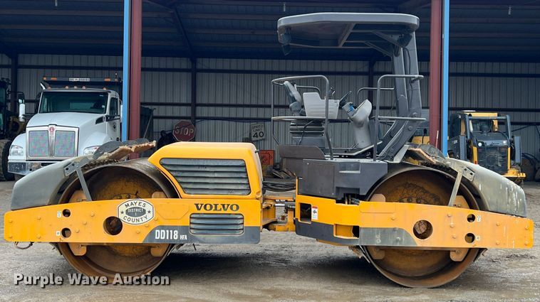 image for item ID9463 2011 Volvo DD118HFA  double drum vibratory roller