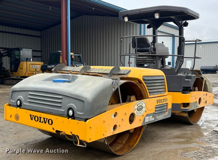 image for item ID9463 2011 Volvo DD118HFA  double drum vibratory roller