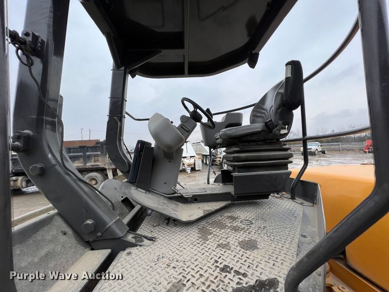 image for item ID9463 2011 Volvo DD118HFA  double drum vibratory roller