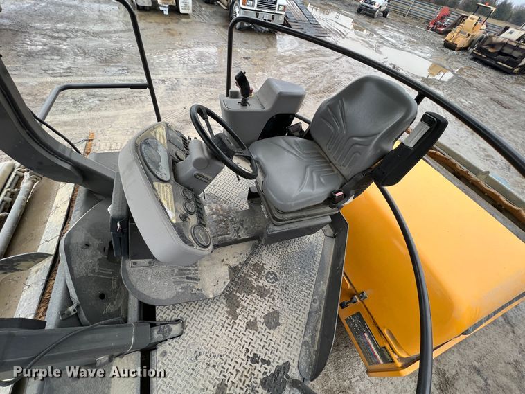 image for item ID9463 2011 Volvo DD118HFA  double drum vibratory roller