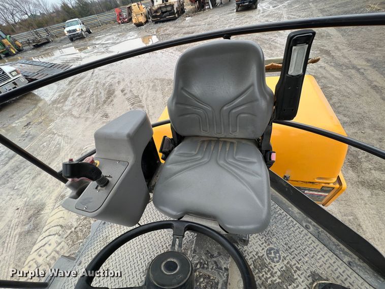 image for item ID9463 2011 Volvo DD118HFA  double drum vibratory roller