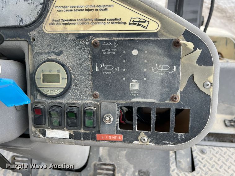 image for item ID9463 2011 Volvo DD118HFA  double drum vibratory roller