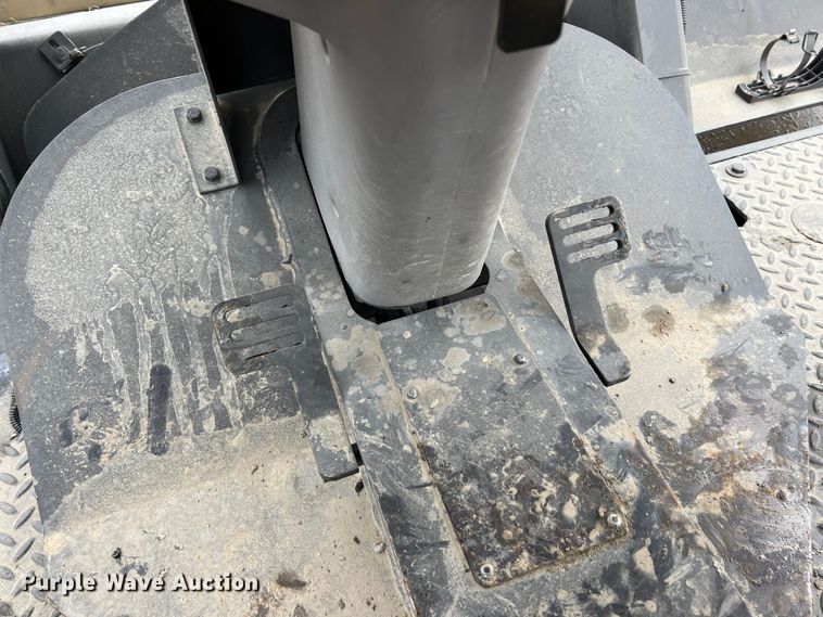 image for item ID9463 2011 Volvo DD118HFA  double drum vibratory roller