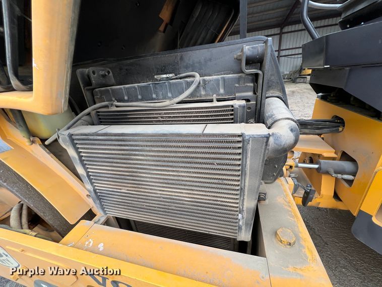 image for item ID9463 2011 Volvo DD118HFA  double drum vibratory roller