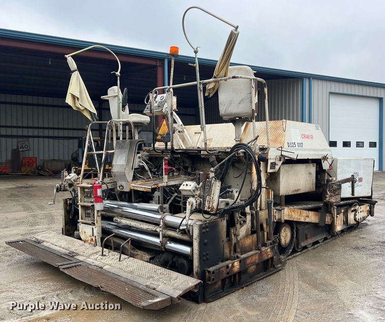 image for item ID9465 1999 Cedarapids CR461R  paver