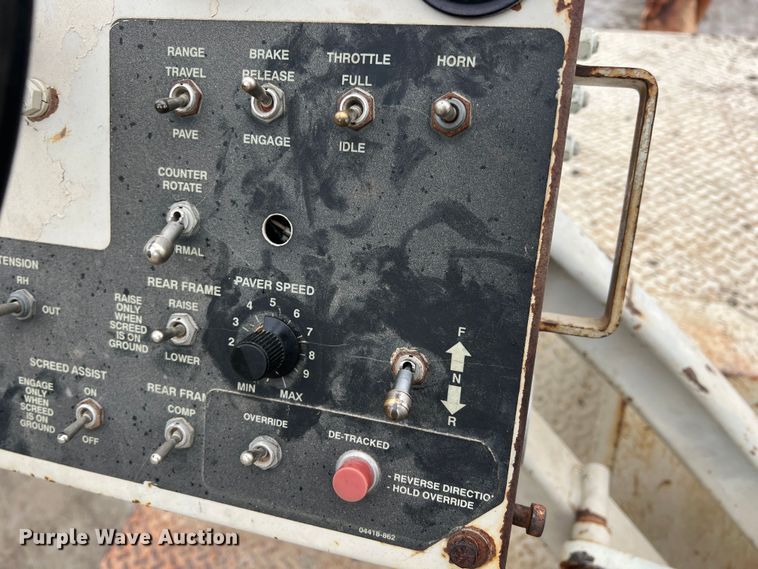 image for item ID9465 1999 Cedarapids CR461R  paver