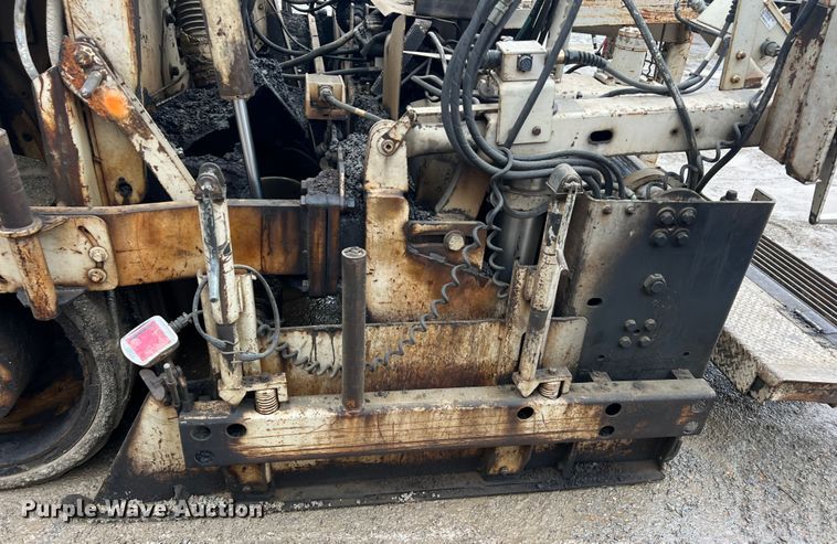 image for item ID9465 1999 Cedarapids CR461R  paver