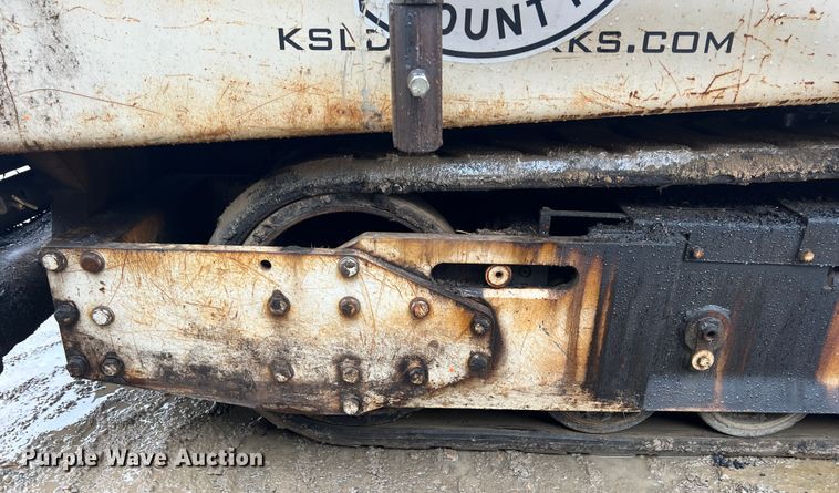 image for item ID9465 1999 Cedarapids CR461R  paver