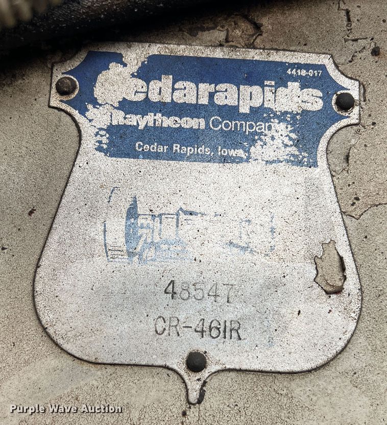 image for item ID9465 1999 Cedarapids CR461R  paver