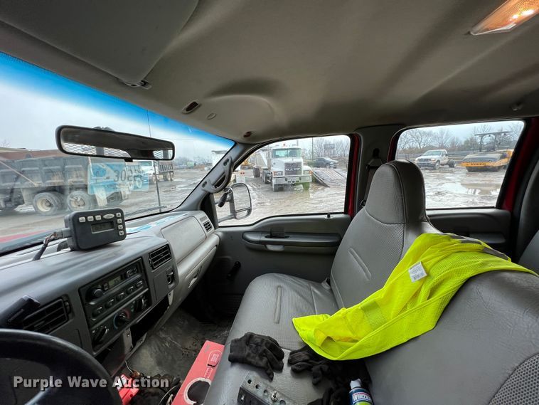 image for item ID9466 1999 Ford F550 Super Duty  Crew Cab dump flatbed truck