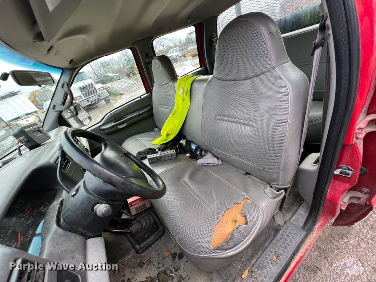 image for item ID9466 1999 Ford F550 Super Duty  Crew Cab dump flatbed truck