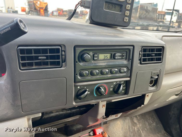 image for item ID9466 1999 Ford F550 Super Duty  Crew Cab dump flatbed truck