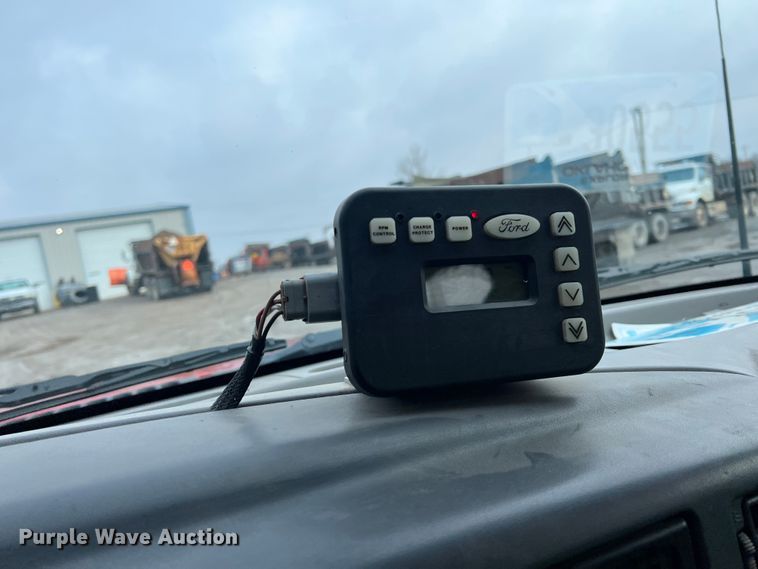 image for item ID9466 1999 Ford F550 Super Duty  Crew Cab dump flatbed truck