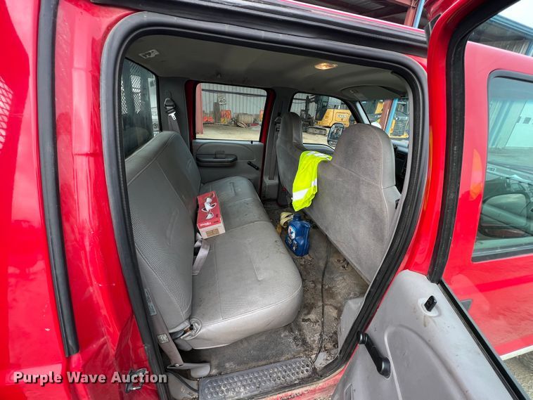 image for item ID9466 1999 Ford F550 Super Duty  Crew Cab dump flatbed truck