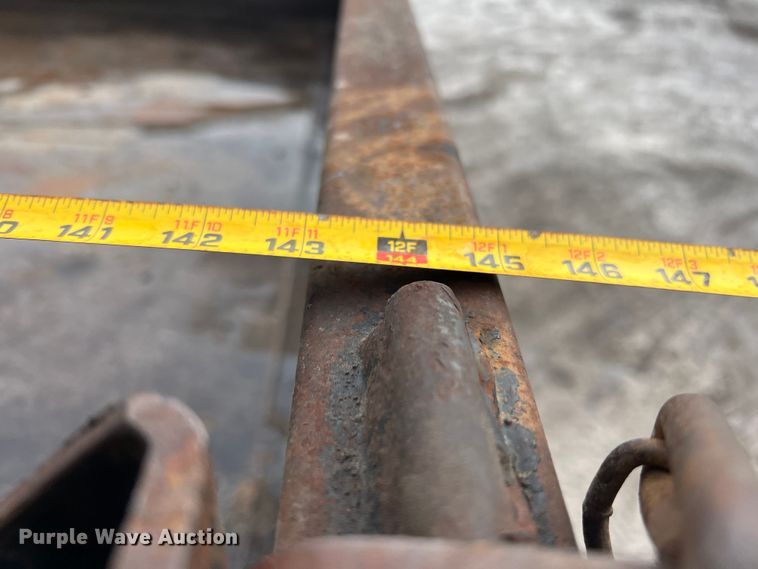 image for item ID9466 1999 Ford F550 Super Duty  Crew Cab dump flatbed truck