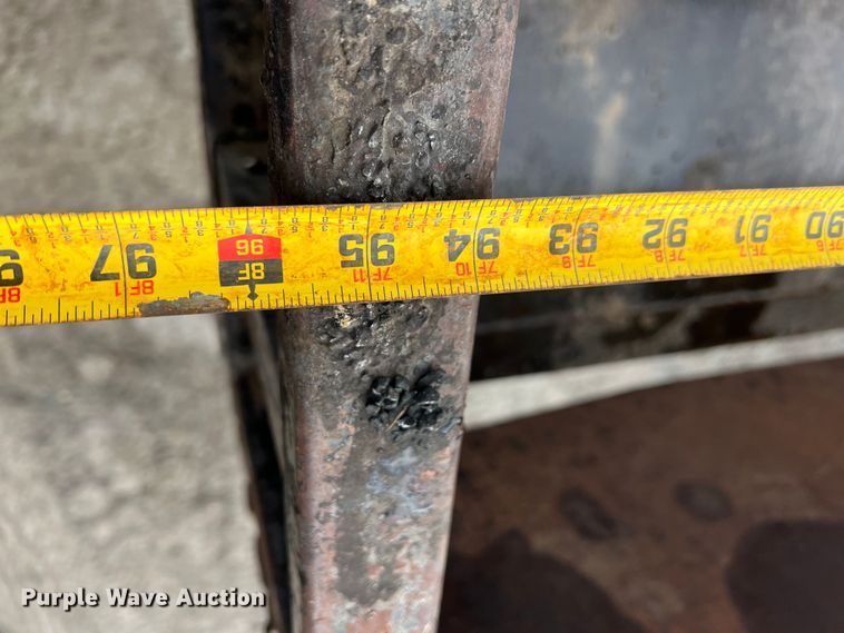 image for item ID9466 1999 Ford F550 Super Duty  Crew Cab dump flatbed truck