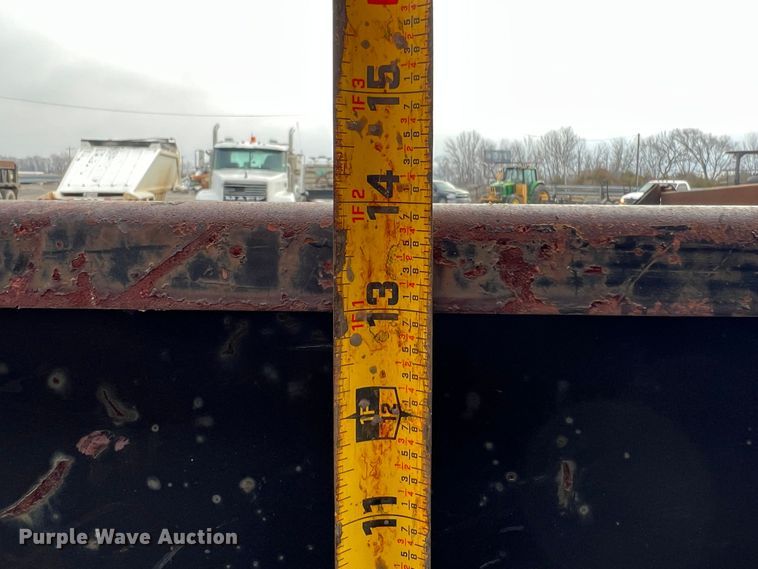 image for item ID9466 1999 Ford F550 Super Duty  Crew Cab dump flatbed truck