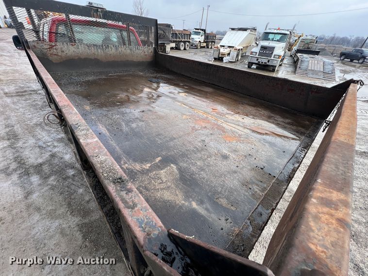 image for item ID9466 1999 Ford F550 Super Duty  Crew Cab dump flatbed truck