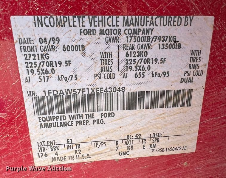 image for item ID9466 1999 Ford F550 Super Duty  Crew Cab dump flatbed truck