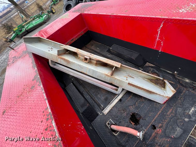 image for item ID9466 1999 Ford F550 Super Duty  Crew Cab dump flatbed truck