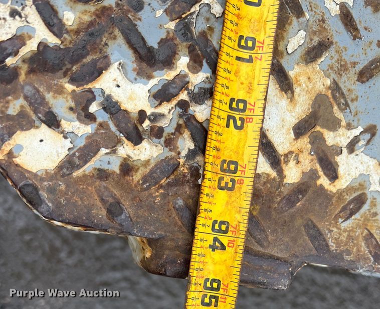 image for item ID9469 2008 Ford F350 Super Duty XL  utility bed pickup truck