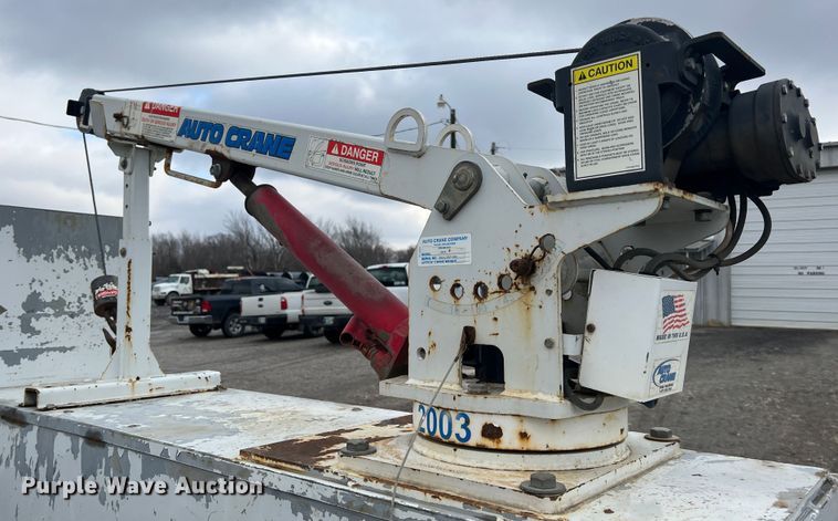 image for item ID9469 2008 Ford F350 Super Duty XL  utility bed pickup truck