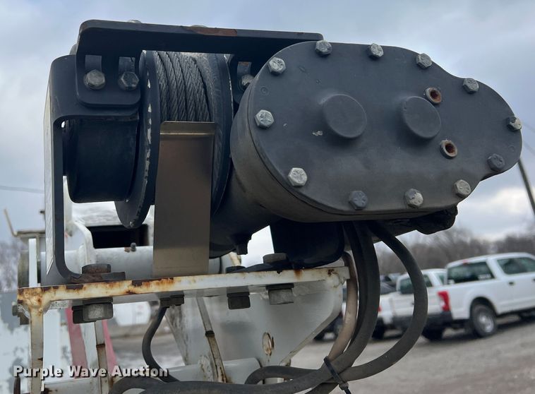 image for item ID9469 2008 Ford F350 Super Duty XL  utility bed pickup truck