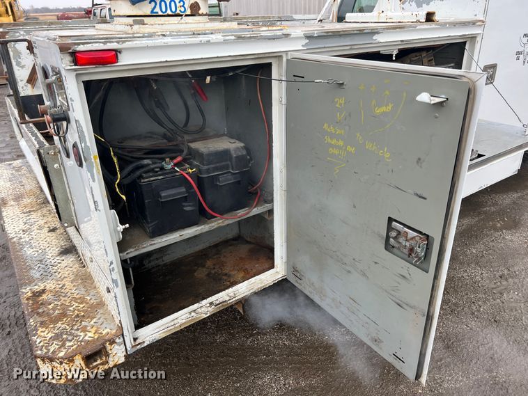 image for item ID9469 2008 Ford F350 Super Duty XL  utility bed pickup truck