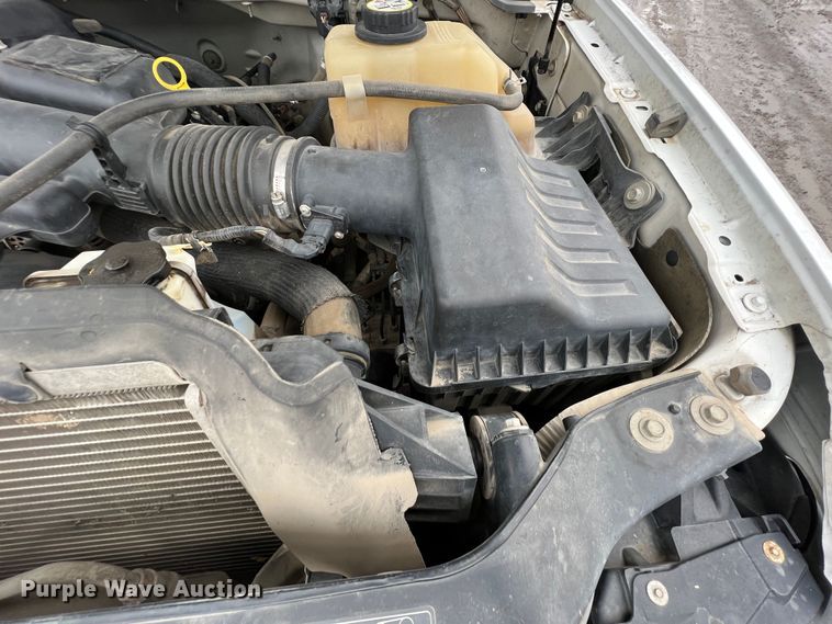 image for item ID9469 2008 Ford F350 Super Duty XL  utility bed pickup truck