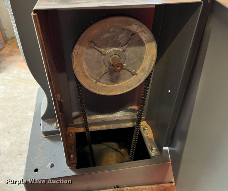 image for item ID9474 Rockwell 14  bandsaw