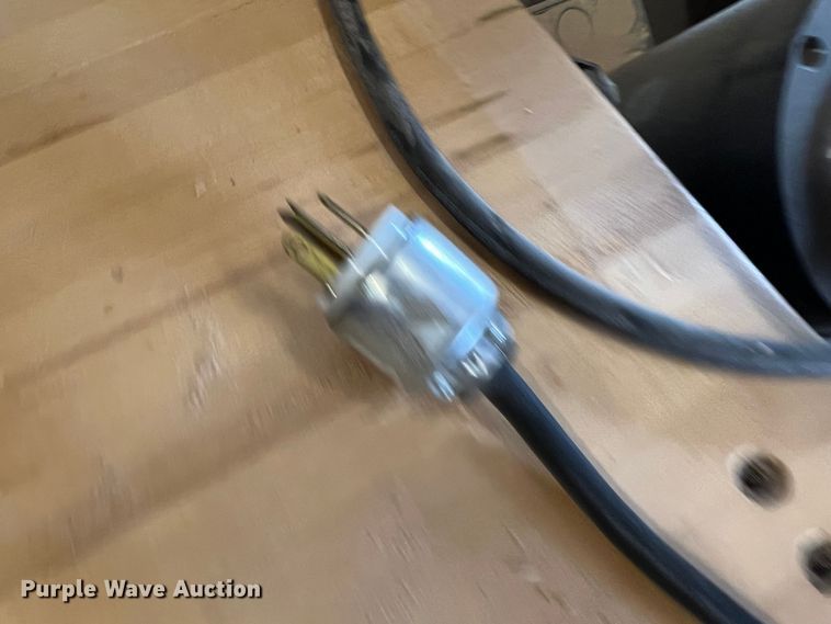 image for item ID9475 Larick Machinery 362  drum sander