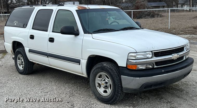 image for item ID9483 2004 Chevrolet Suburban 1500  SUV
