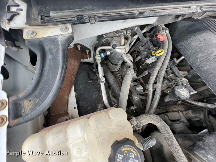 image for item ID9483 2004 Chevrolet Suburban 1500  SUV