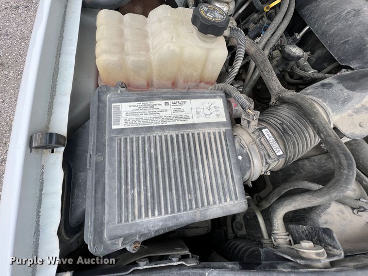 image for item ID9483 2004 Chevrolet Suburban 1500  SUV