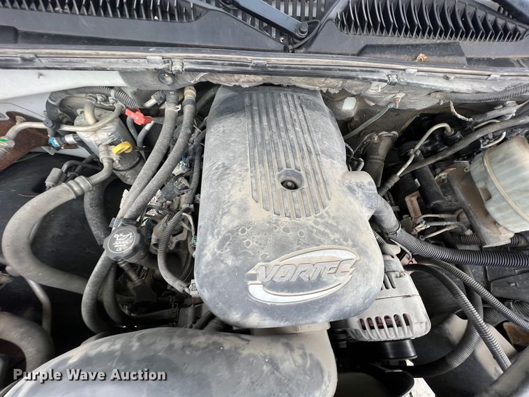 image for item ID9483 2004 Chevrolet Suburban 1500  SUV