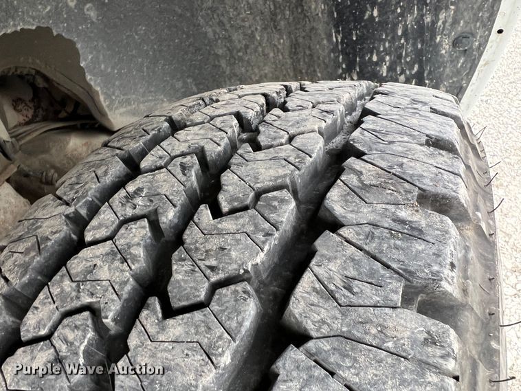 image for item ID9483 2004 Chevrolet Suburban 1500  SUV