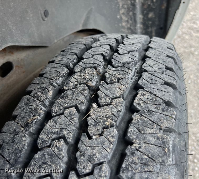 image for item ID9483 2004 Chevrolet Suburban 1500  SUV