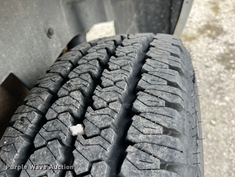 image for item ID9483 2004 Chevrolet Suburban 1500  SUV