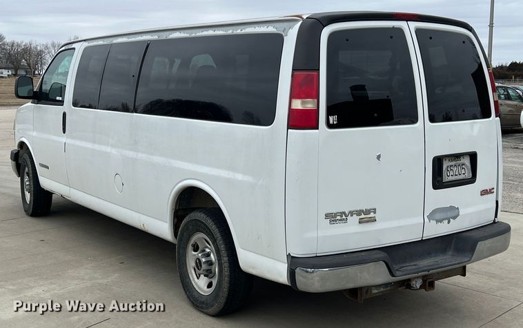 image for item ID9484 2004 GMC Savana G3500  van
