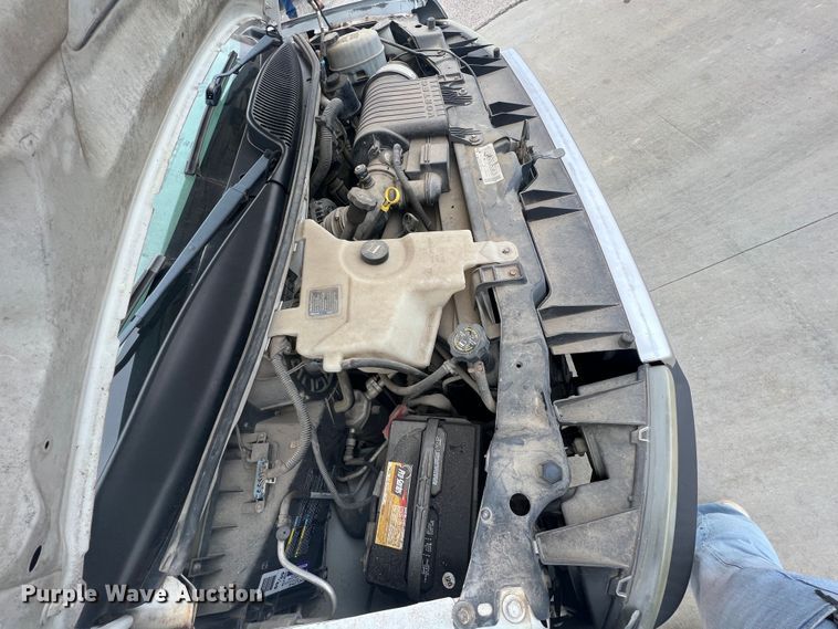 image for item ID9484 2004 GMC Savana G3500  van