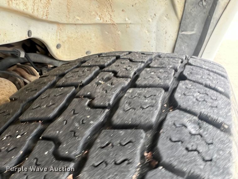 image for item ID9484 2004 GMC Savana G3500  van