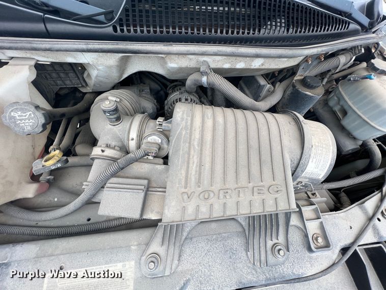 image for item ID9485 2004 Chevrolet Express 3500  van