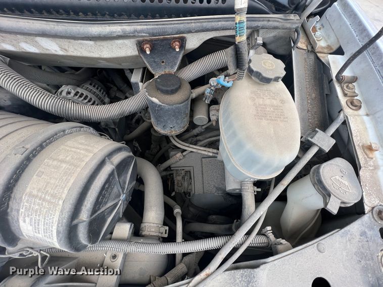 image for item ID9485 2004 Chevrolet Express 3500  van