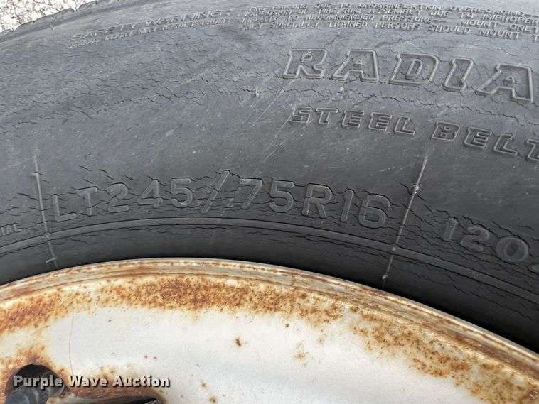 image for item ID9485 2004 Chevrolet Express 3500  van