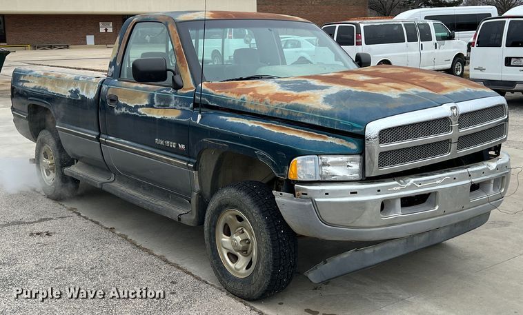 image for item ID9486 1994 Dodge Ram 1500  pickup truck